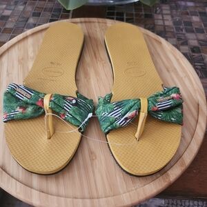 Havaianas You St Tropez size 9/10 NEW